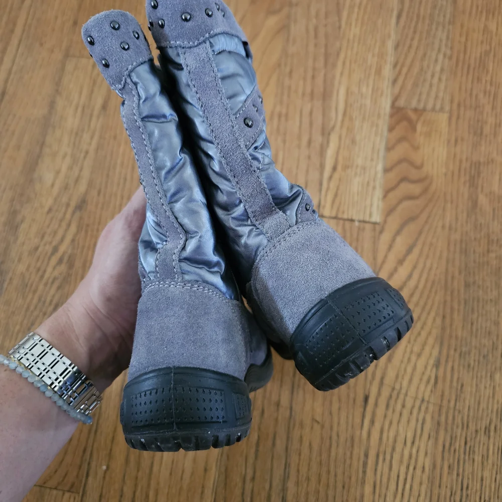 Naturino Gray Suede Winter Boots With Embelishments Girls Size 12.5 EU 30